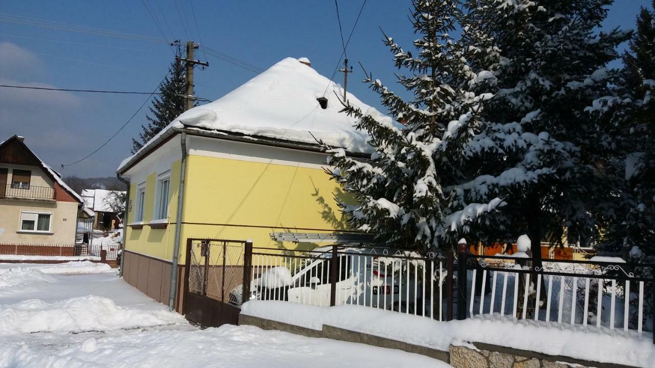 Bakonyi Mandala Ház Apartamento Bakonybél Exterior foto
