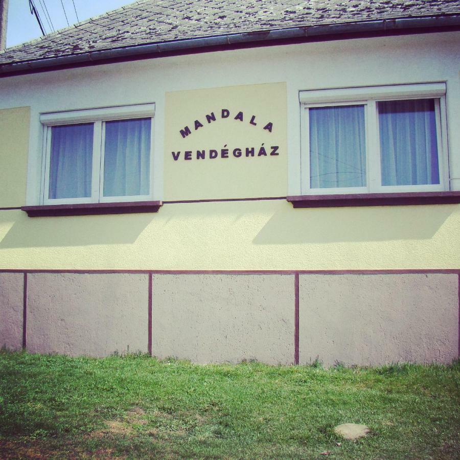Bakonyi Mandala Ház Apartamento Bakonybél Exterior foto